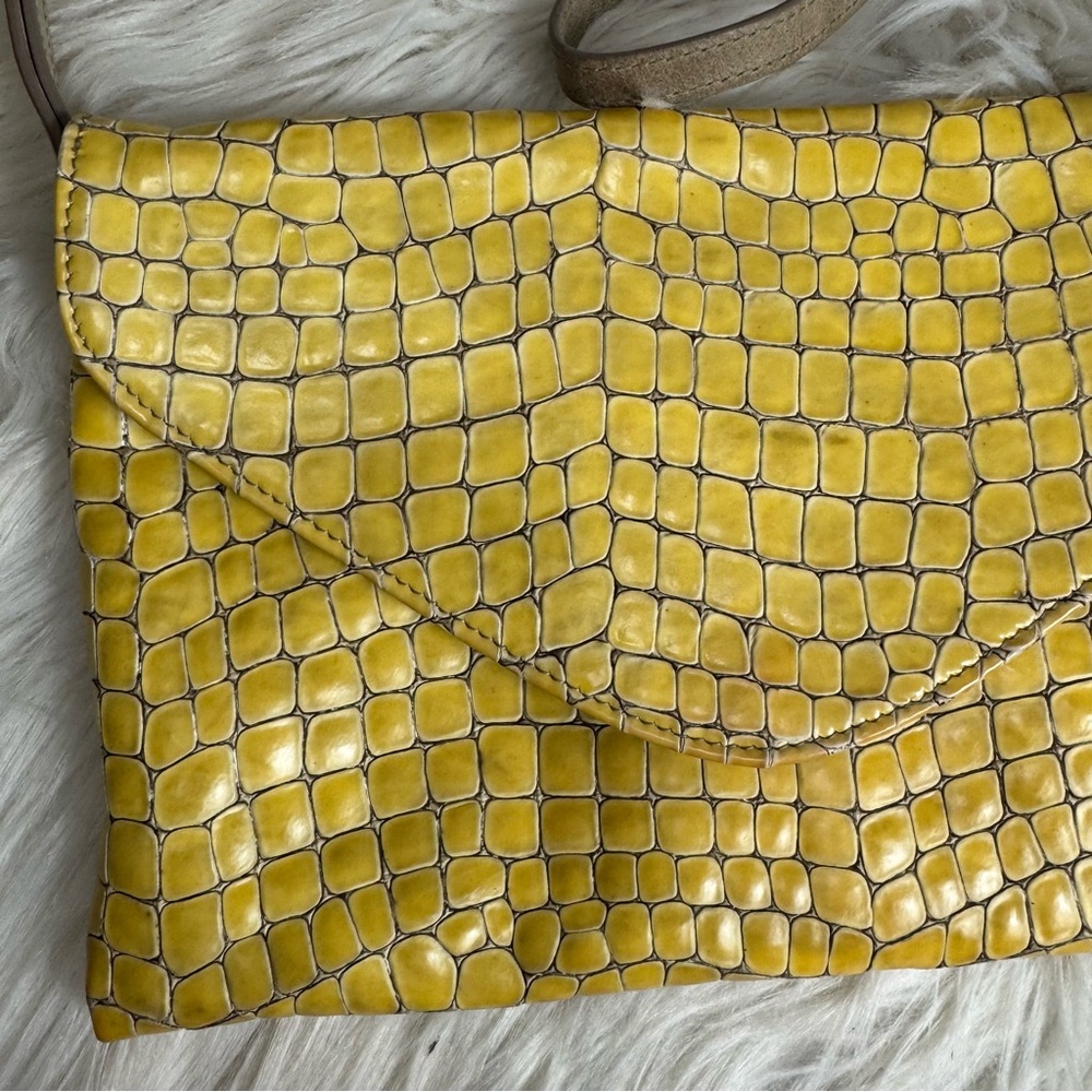 GiGi New York Handbag Handcrafted Womens Yellow Python Leather Bag - Picture 2 of 12